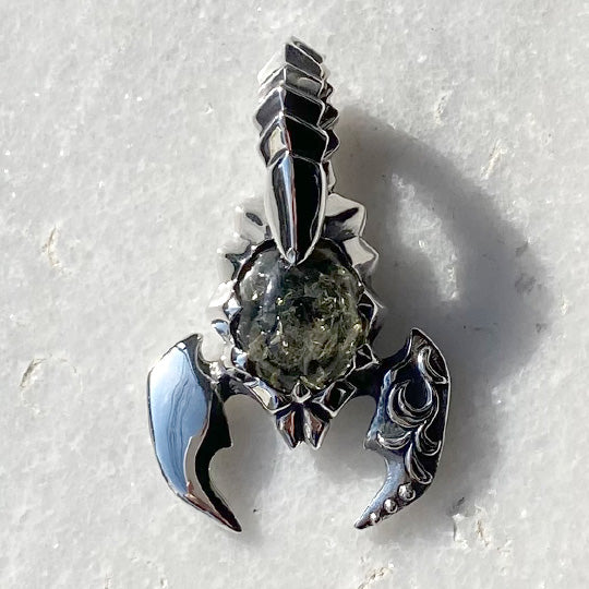 Bizarre [Limited sale product] Scorpion silver pendant (top only) GSTJ001